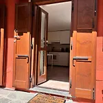 La Vie Est Belle Apartman *