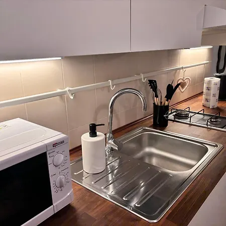 La Vie Est Belle Arona